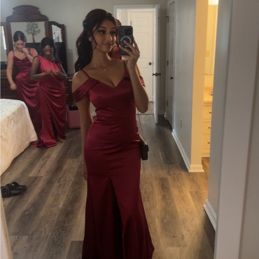JJ’s House Formal/Prom Dress – Size 4 – Worn Once